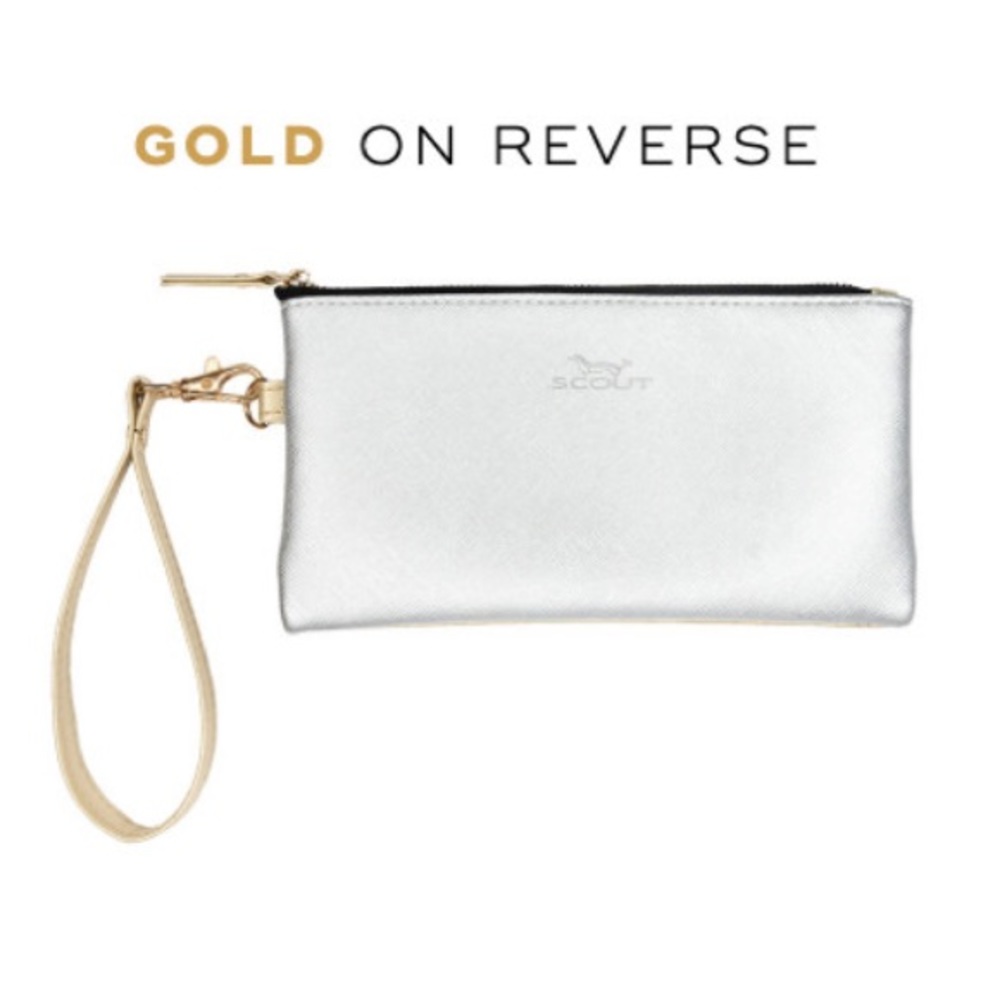 “Kate Wristlet”